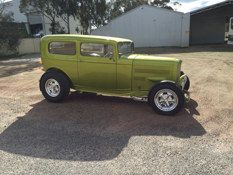 1932 FORD TUDOR