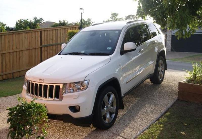 2011 JEEP CHEROKEE SPORT (4x4) KK