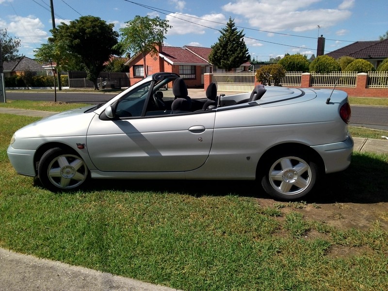 2001 RENAULT MEGANE EXPRESSION 4 SP AUTOMATIC 2D CONVERTIBLE