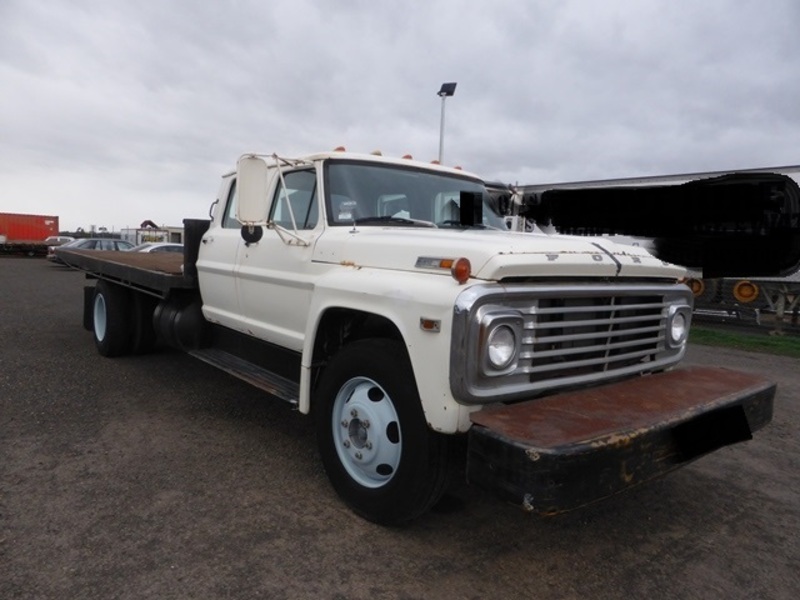 1972 FORD F700