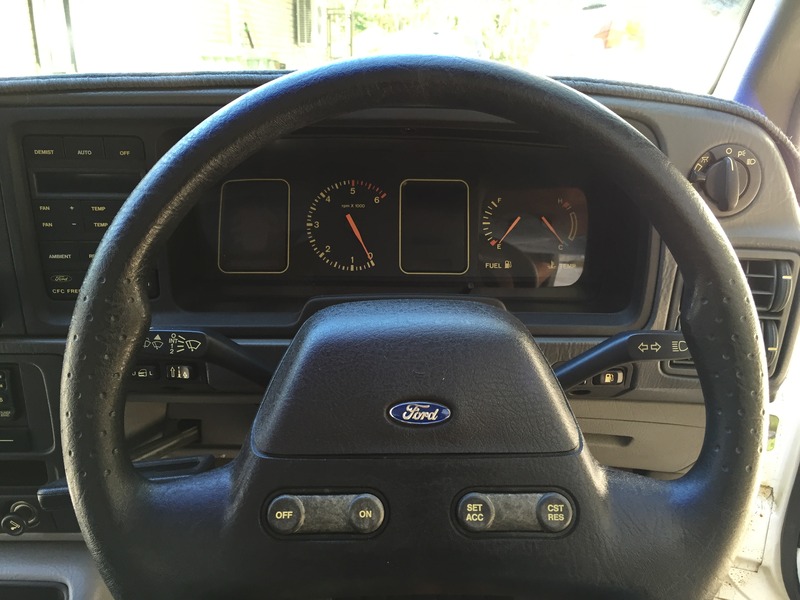 1994 FORD FAIRLANE GHIA NCII