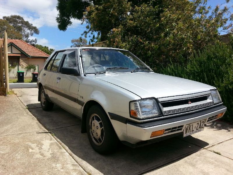 1988 MITSUBISHI COLT GLX RE