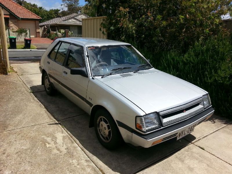 1988 MITSUBISHI COLT GLX RE