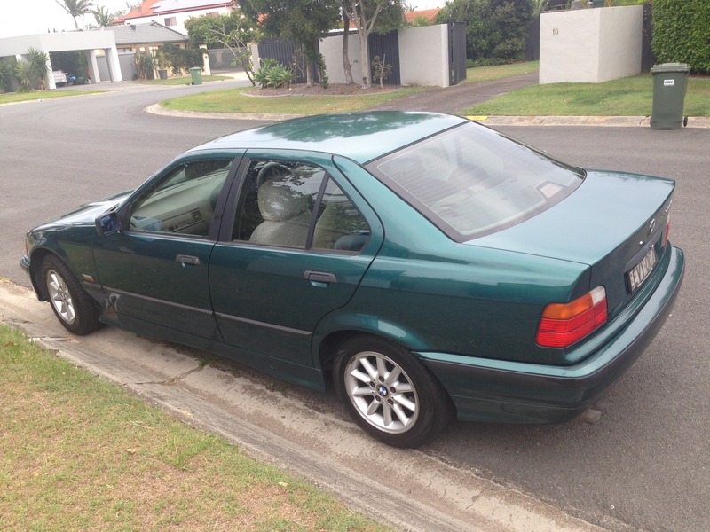 1993 BMW 3 25i