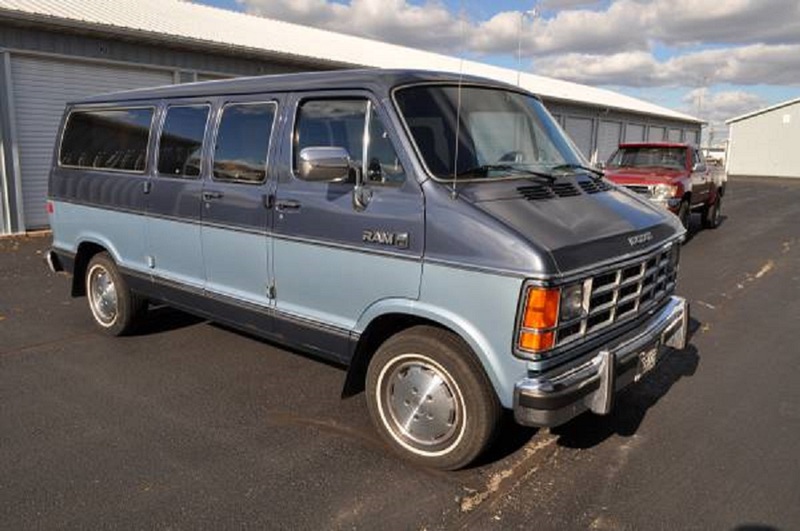 1987 DODGE B250 VAN