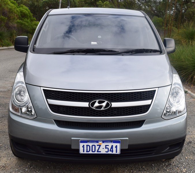 2011 HYUNDAI iLOAD TQ