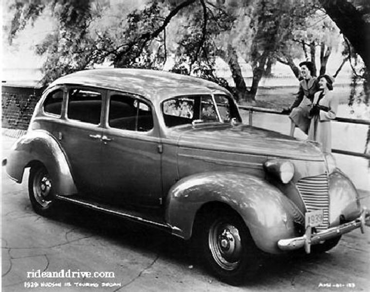 1939 HUDSON 112 TOURING SEDAN