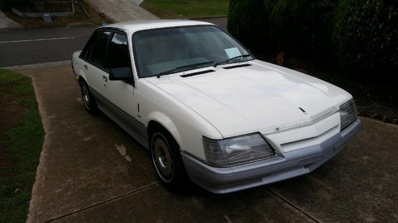 1985 HOLDEN CALAIS VK