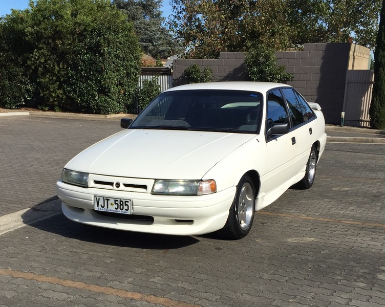 1991 HOLDEN COMMODORE EXECUTIVE VN