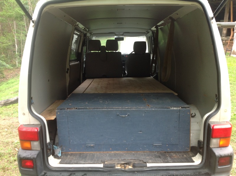 2003 VOLKSWAGEN TRANSPORTER (LWB) T4