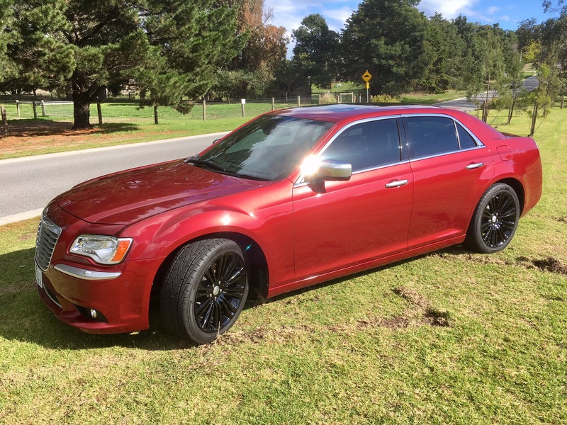 2012 CHRYSLER 300 C LUXURY MY12