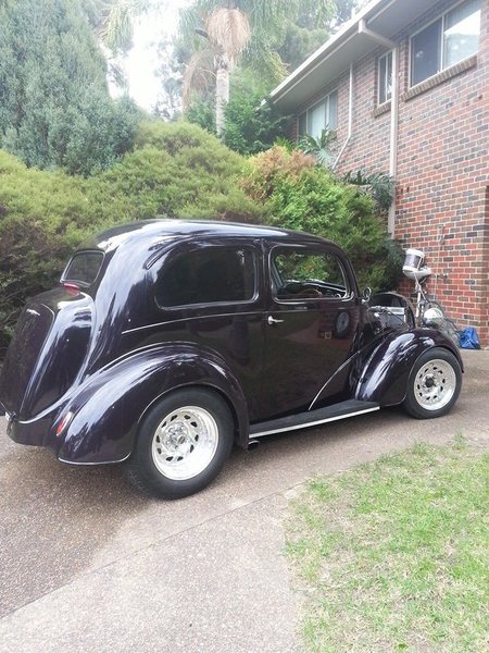 1948 FORD ANGLIA E04A
