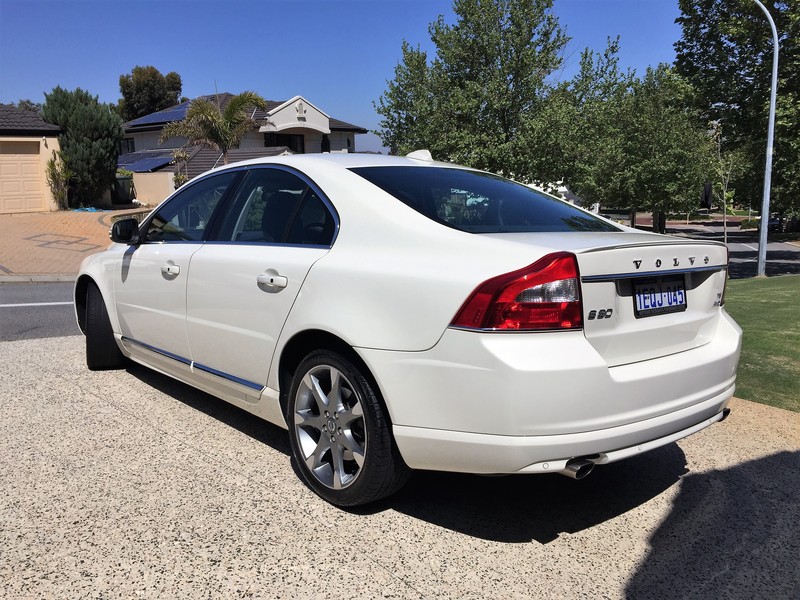 2010 VOLVO S80 T6 R-DESIGN AWD MY10