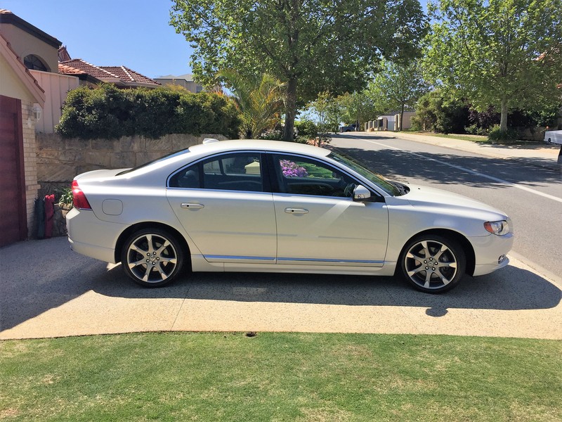 2010 VOLVO S80 T6 R-DESIGN AWD MY10