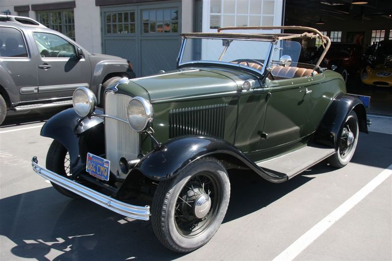 1932 FORD MODEL B ROADSTER DELUXE 