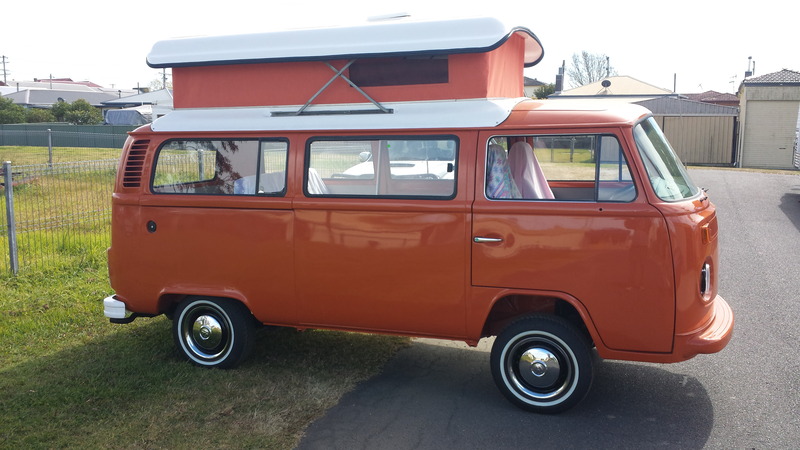 1974 VOLKSWAGEN KOMBI