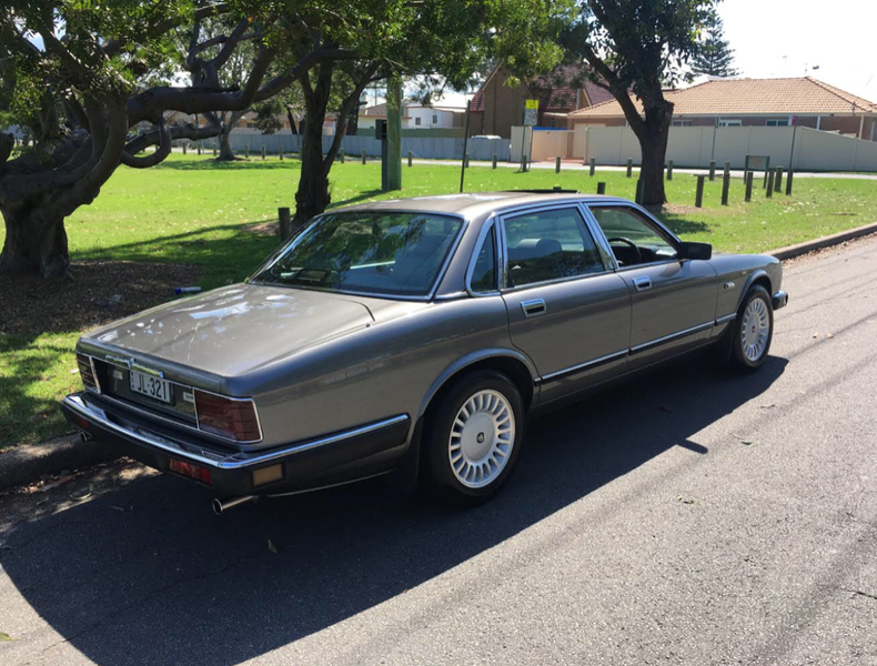 1991 JAGUAR SOVEREIGN
