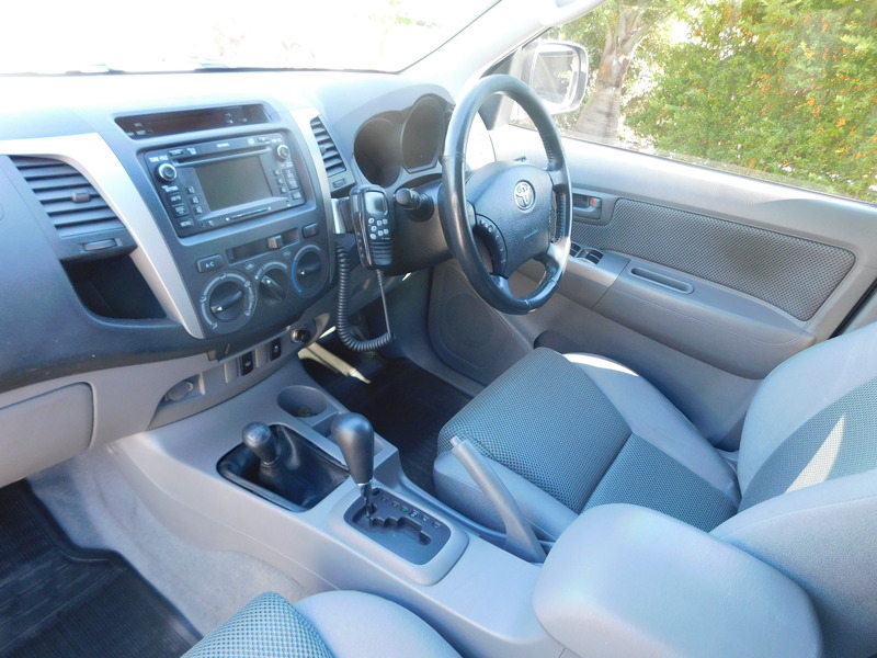2011 TOYOTA HILUX SR5 (4x4) KUN26R MY11 UPGRADE