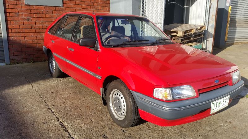 1989 FORD LASER GL KE