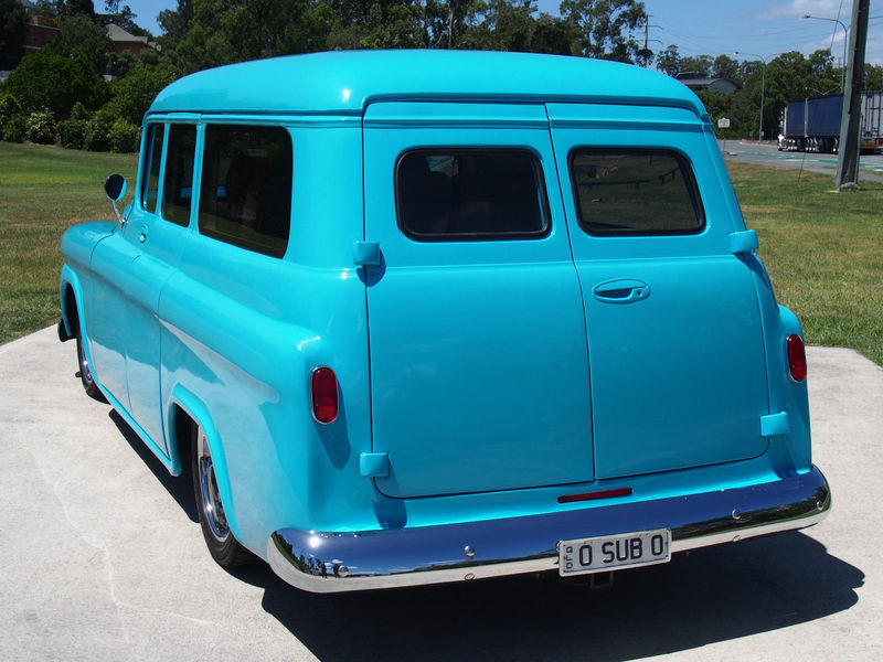1958 CHEVROLET SUBURBAN