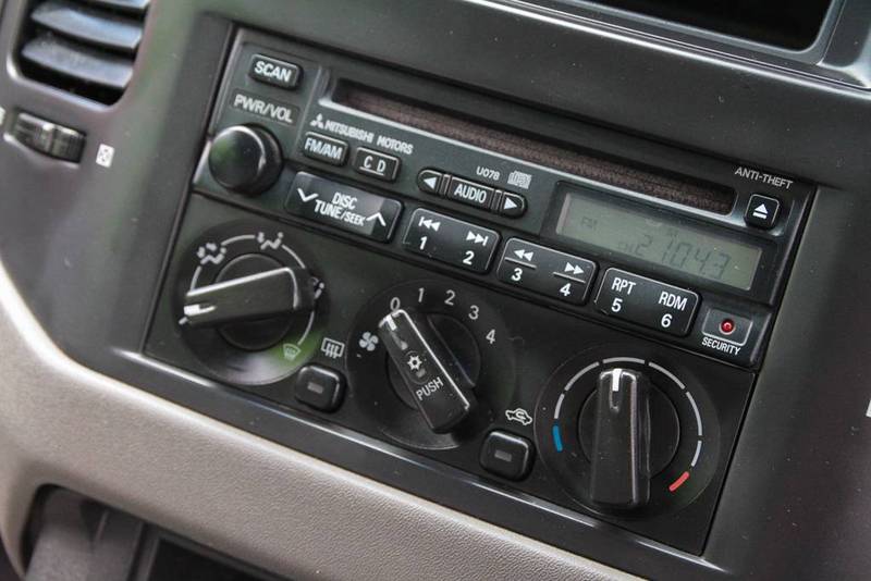 2002 MITSUBISHI PAJERO GLX LWB (4x4) NP