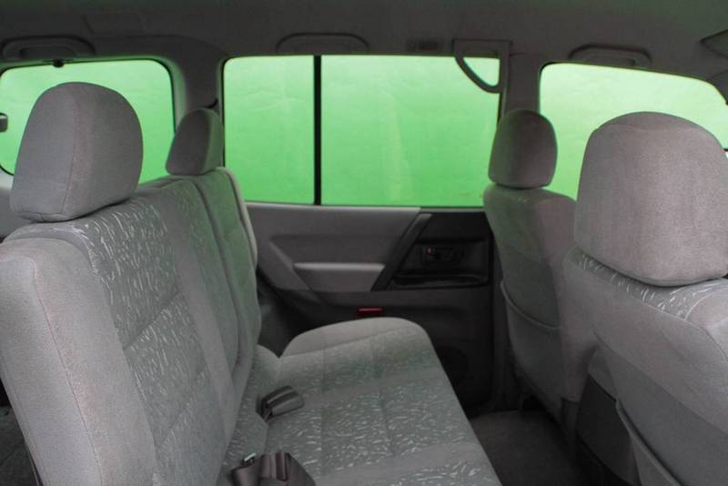 2002 MITSUBISHI PAJERO GLX LWB (4x4) NP