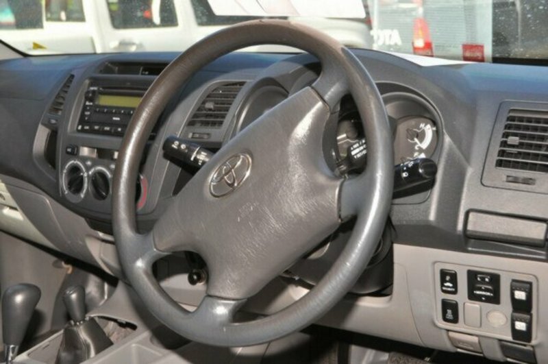 2008 TOYOTA HILUX 150 SR GC000153