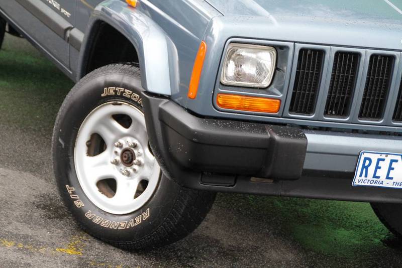 1999 JEEP CHEROKEE SPORT (4x4) XJ