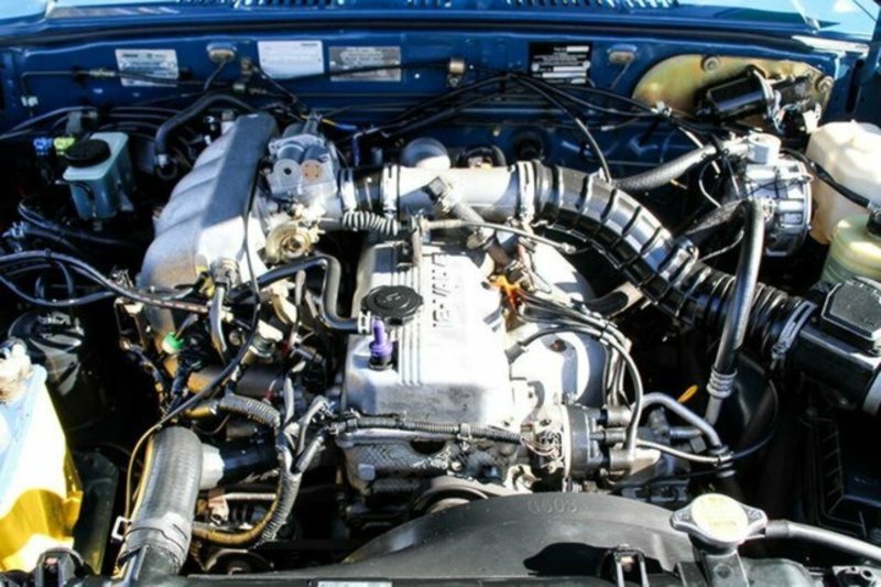 1996 MAZDA B2600 BRAVO (4x4)