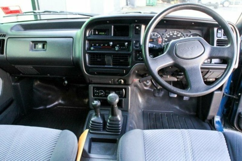 1996 MAZDA B2600 BRAVO (4x4)