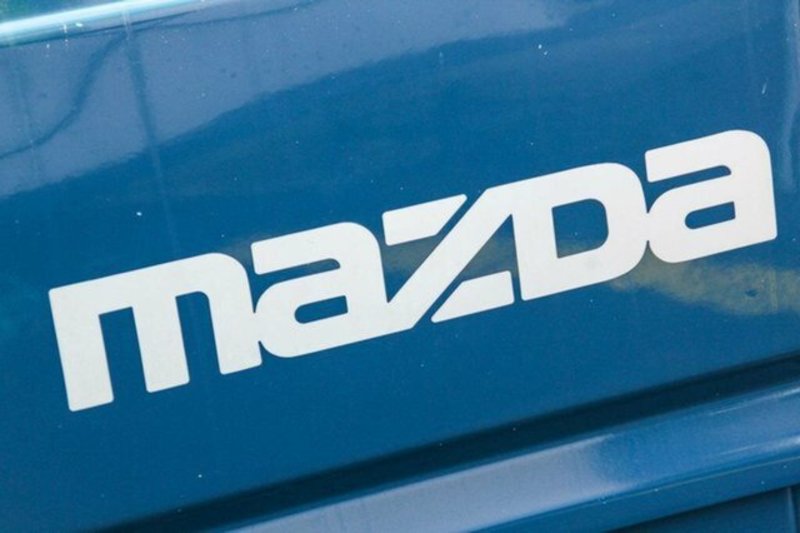 1996 MAZDA B2600 BRAVO (4x4)
