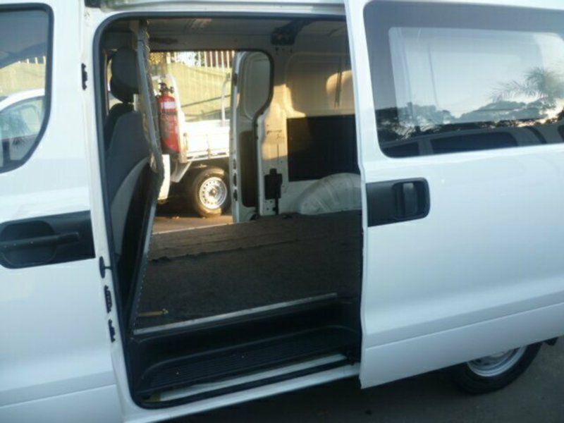 2010 HYUNDAI iLOAD TQ