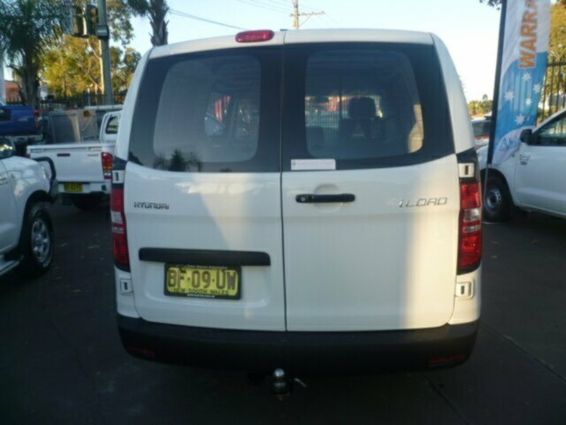 2010 HYUNDAI iLOAD TQ