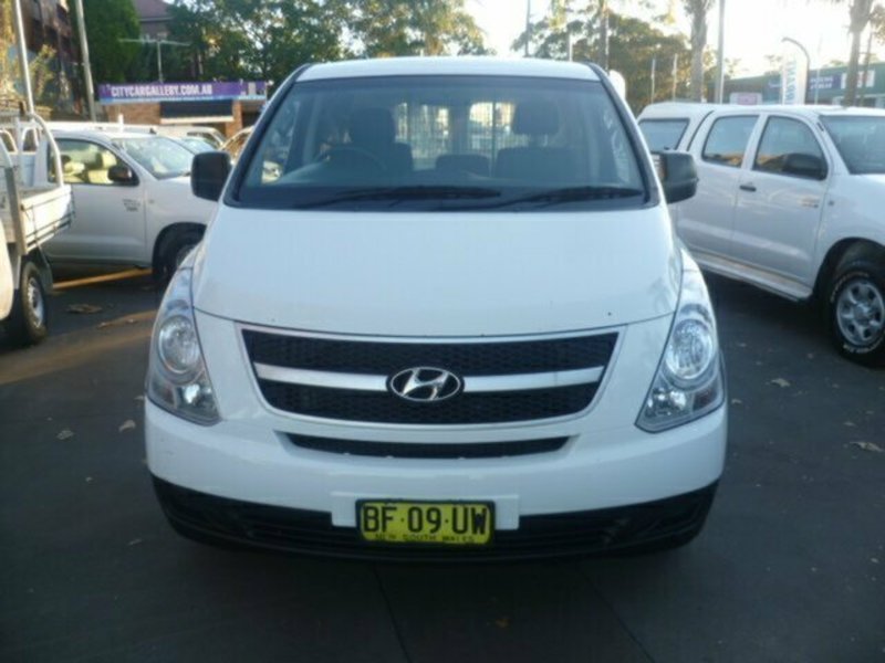 2010 HYUNDAI iLOAD TQ