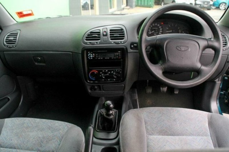 1999 DAEWOO NUBIRA SX EUROWAGON