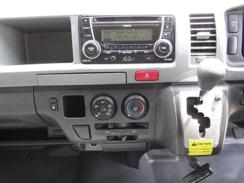 2013 TOYOTA HIACE COMMUTER TRH223R MY12 UPGRADE