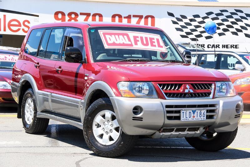 2004 MITSUBISHI PAJERO GLS NP