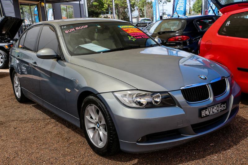 2005 BMW 320i Executive E90