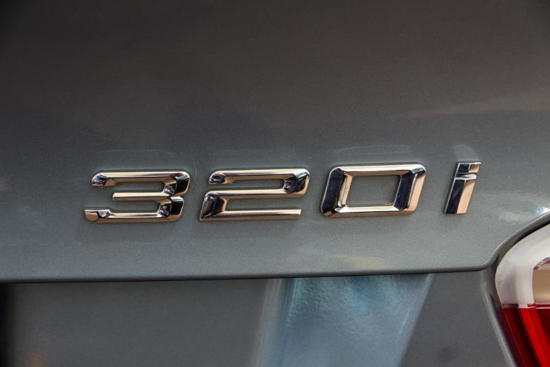 2005 BMW 320i Executive E90