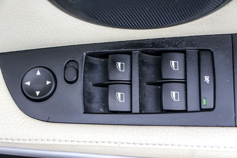 2005 BMW 320i Executive E90