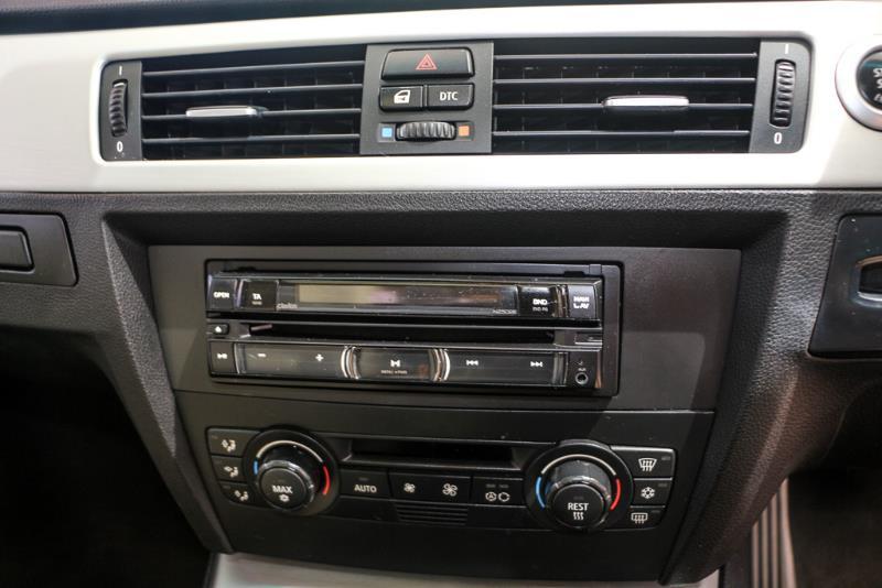 2005 BMW 320i Executive E90