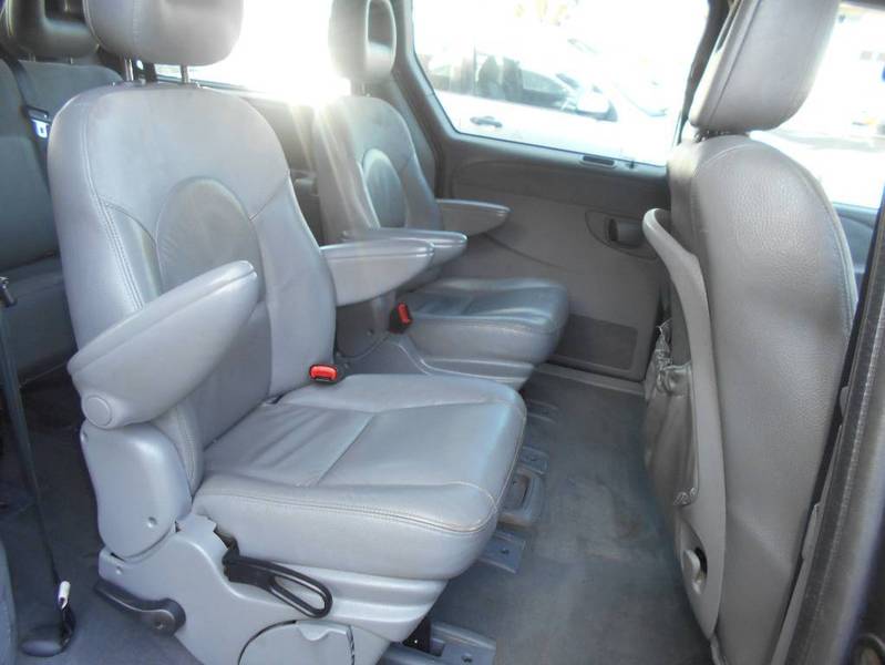 2004 CHRYSLER GRAND VOYAGER LIMITED RG 05 UPGRADE