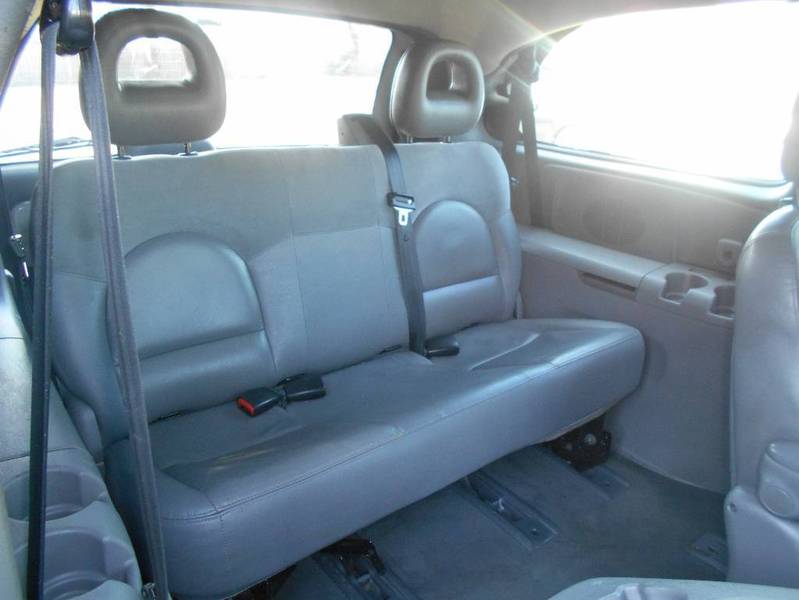 2004 CHRYSLER GRAND VOYAGER LIMITED RG 05 UPGRADE