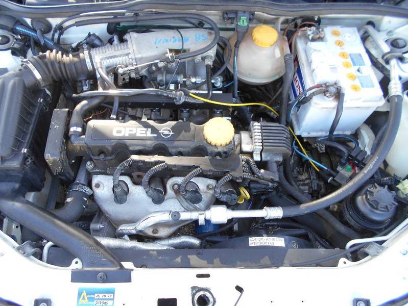 2000 HOLDEN COMBO SB