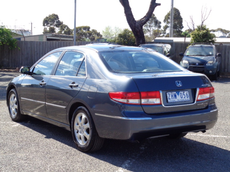 2005 HONDA ACCORD V6 40