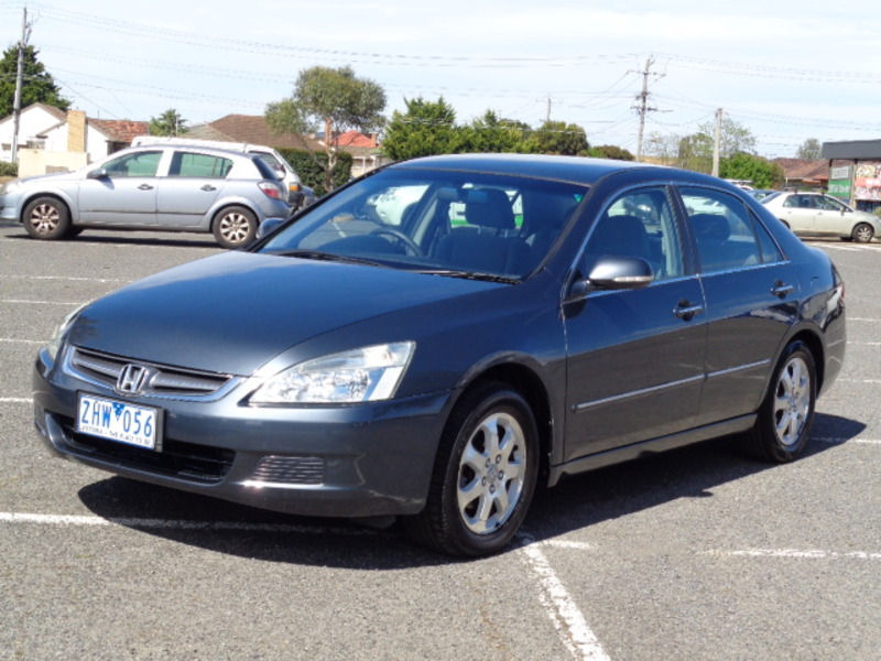2005 HONDA ACCORD V6 40