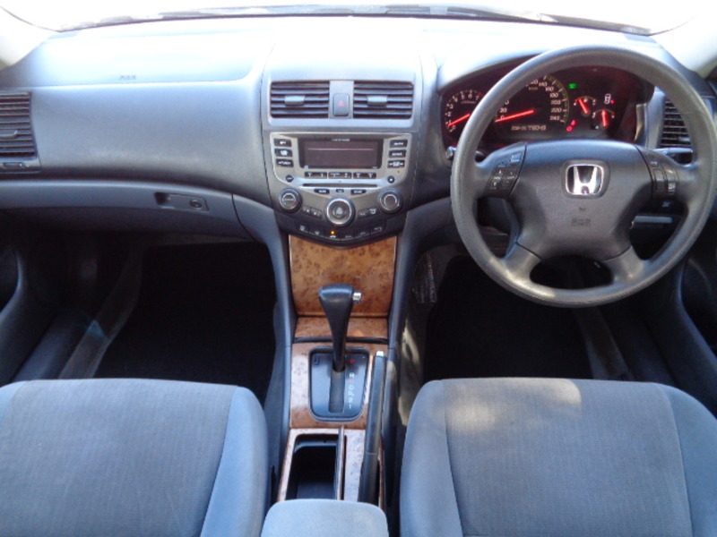 2005 HONDA ACCORD V6 40