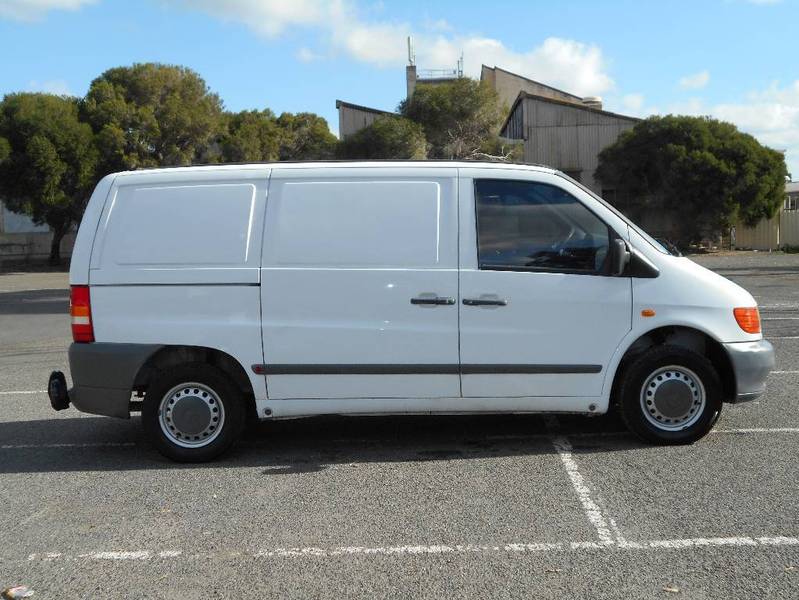 1998 MERCEDES-BENZ VITO 113