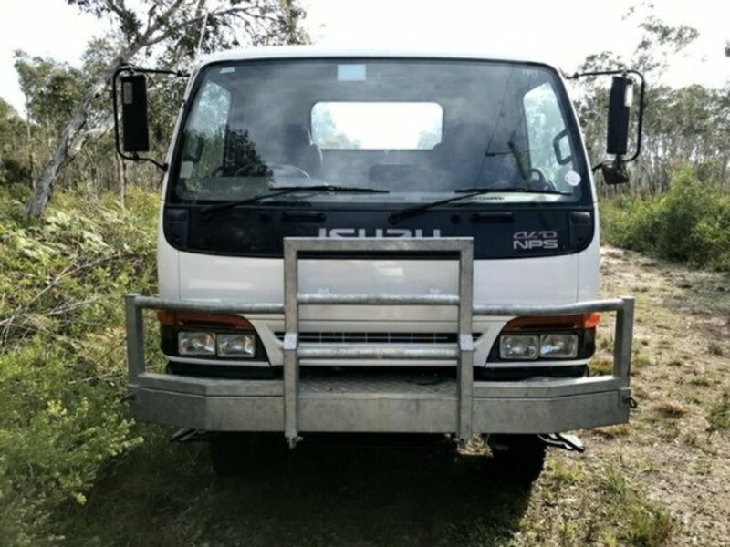 1996 ISUZU NPR300 4x4