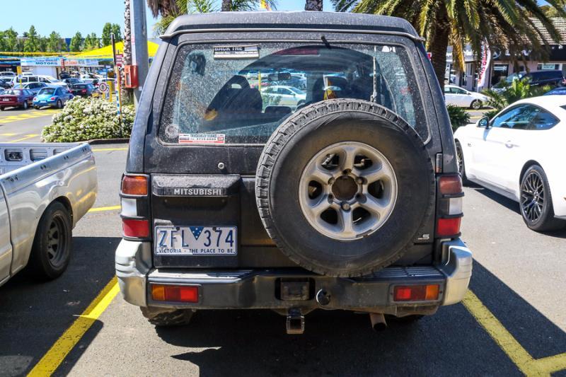 1995 MITSUBISHI PAJERO GLS NJ